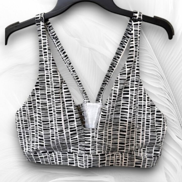 Victoria’s Secret VSX Sport Black White Strappy Back Sports Bra L - Picture 2 of 7